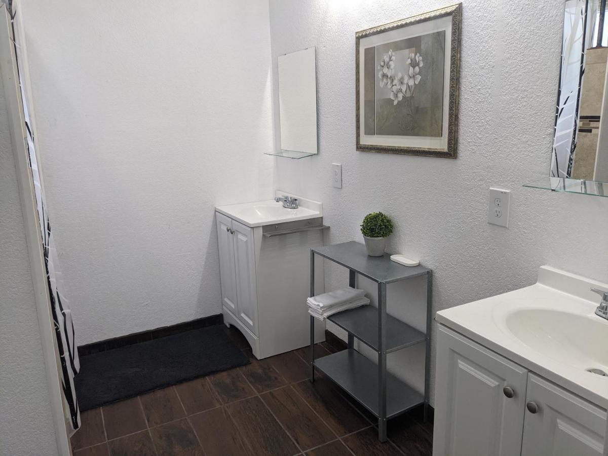 Cozy *Downtown Getaway* Villa ซานอันโตนิโอ ภายนอก รูปภาพ